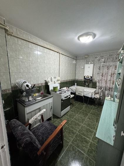 Apartament cu 3 camere decomandat în Lăpuș Argeș