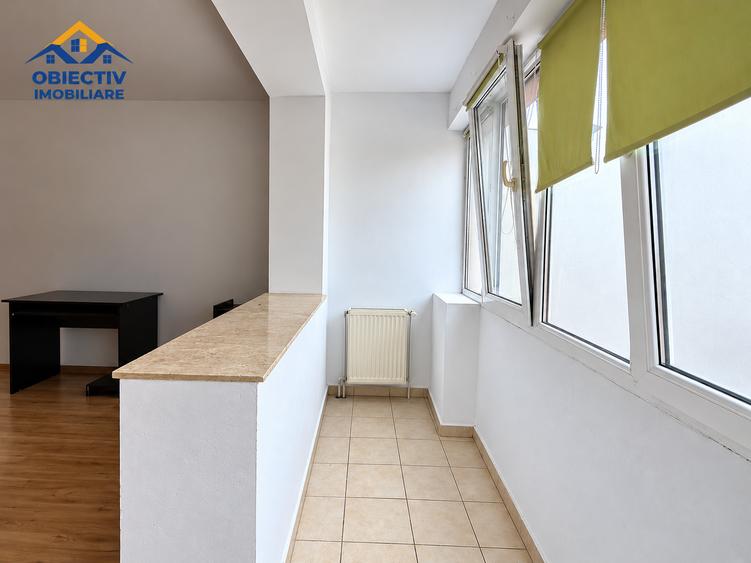 Apartament cu 3 camere semidecomandat în Mărăței