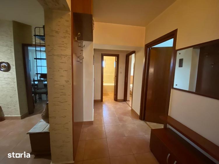 Apartament cu 4 camere decomandat în Pantelimon