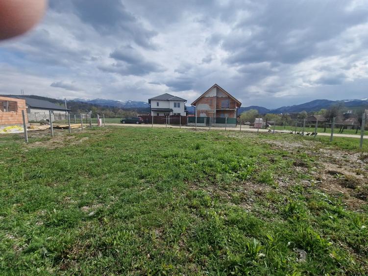 Teren de 464 mp, în Central