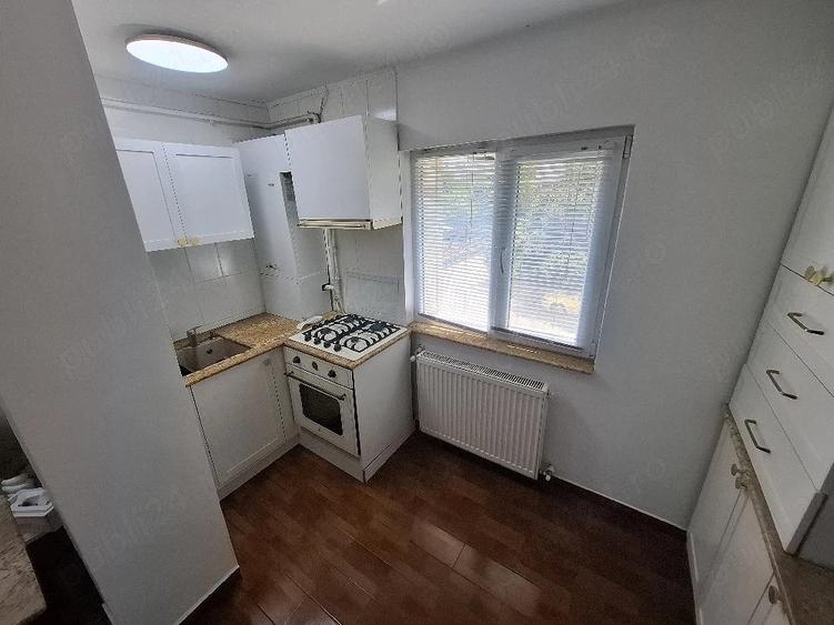 Apartament cu 3 camere decomandat în Tineretului
