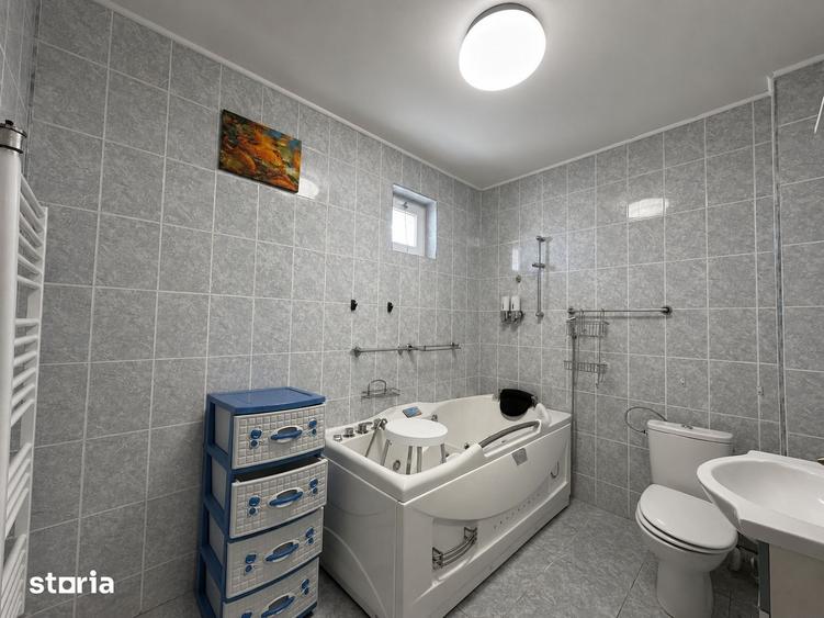 Casă cu 5 camere cu Teren 120 Mp în Floreasca