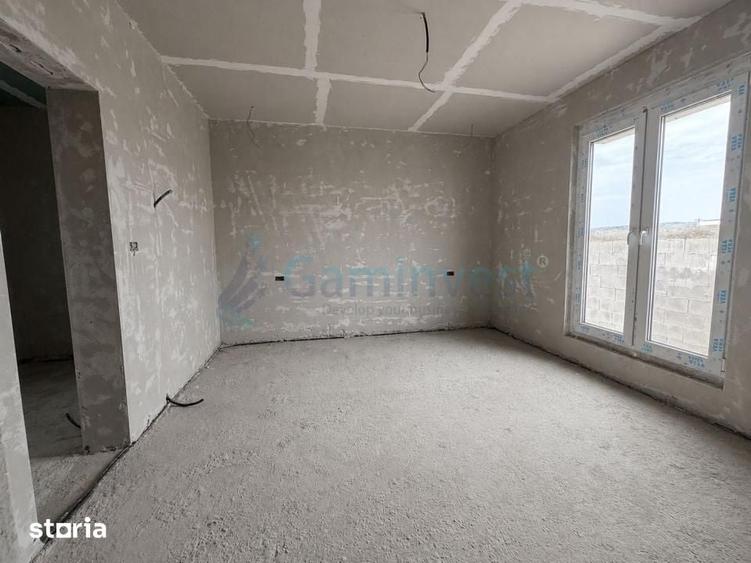 Casă cu 4 camere cu Teren 560 Mp în Central