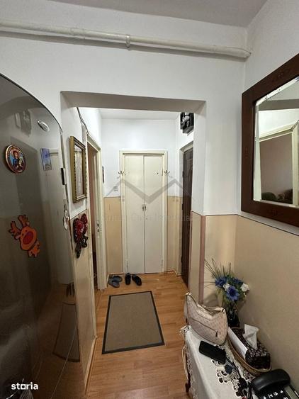 Apartament cu 3 camere decomandat în Alexandru cel Bun