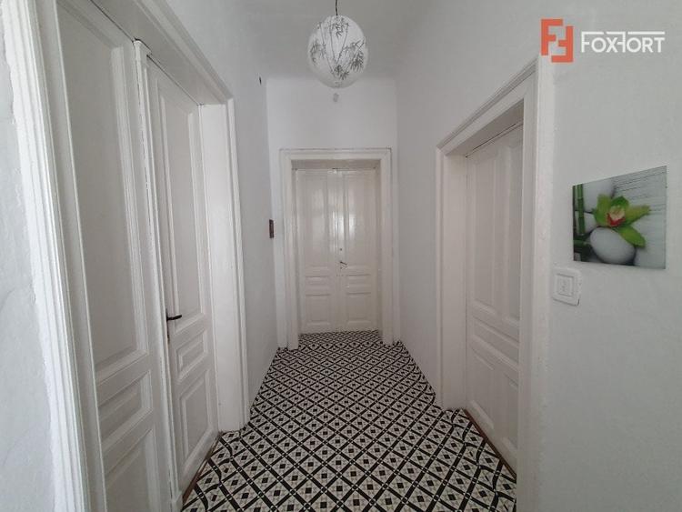 Apartament cu 4 camere decomandat în Fabric