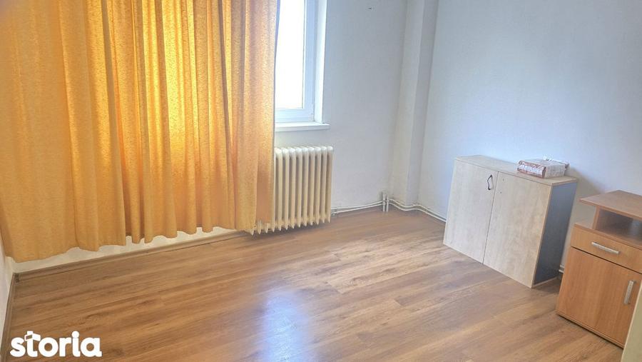 Apartament cu 3 camere în Ultracentral
