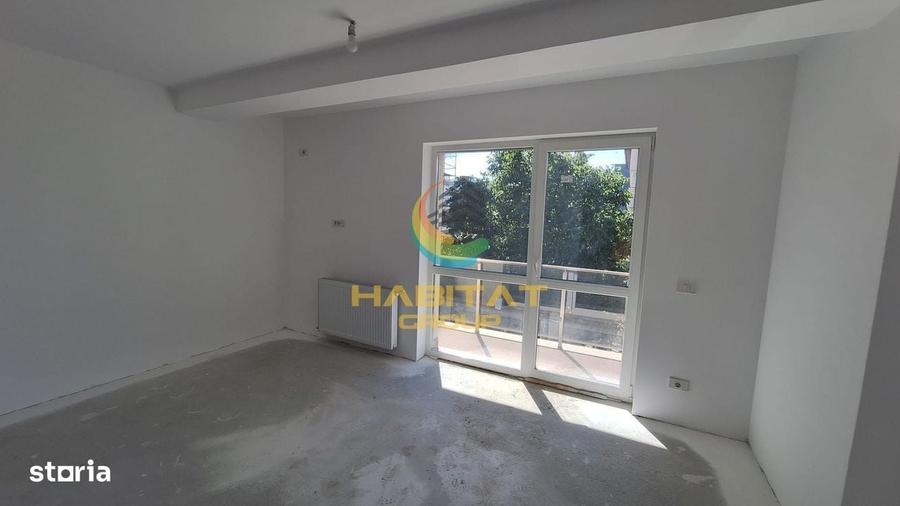 Apartament cu 4 camere semidecomandat în Central