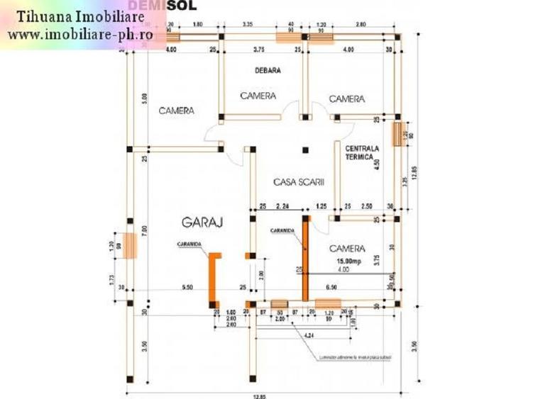 Casă individuală cu 12 camere cu Canalizare în Central