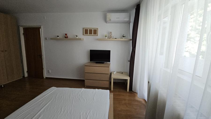 Garsonieră decomandată în Iancului