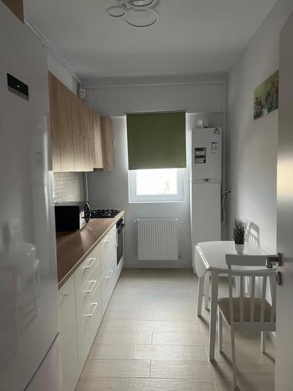 Apartament cu 2 camere decomandat, mobilat în Militari