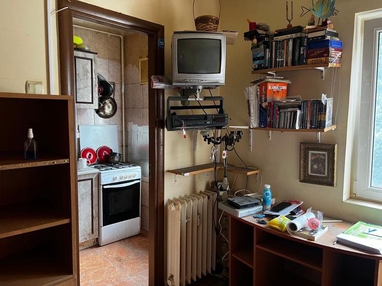 Garsonieră semidecomandată în Vest