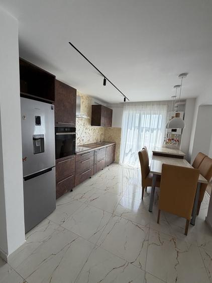 Apartament spatios de inchiriat cu 3 dormitoare Cartierul Unirii (zona noua) - 4
