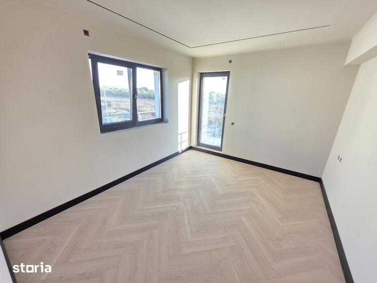 Casă cu 4 camere cu Teren 500 Mp în Central