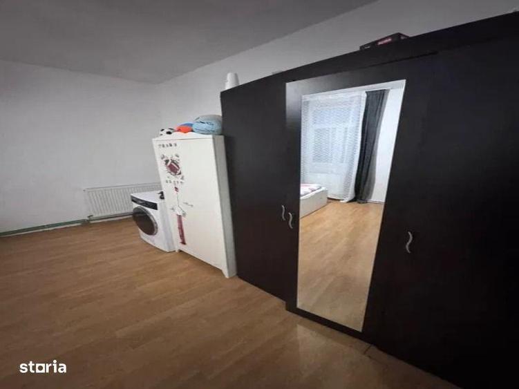 Apartament cu 2 camere nedecomandat în Ronaț