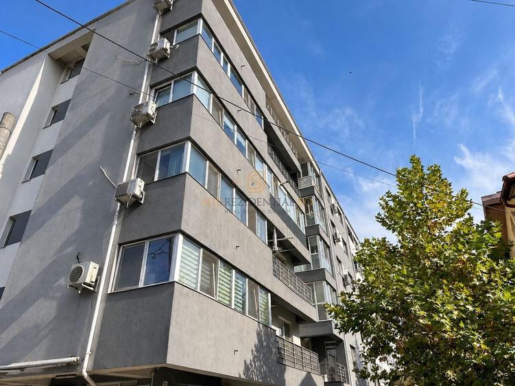 Apartament cu 2 camere decomandat, mobilat în Sud