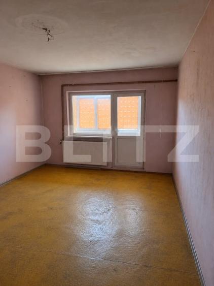 Apartament cu 3 camere decomandat în 1 Mai