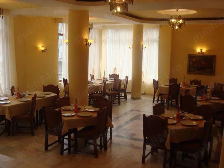 Spațiu comercial, de 1,000 mp, în Predeal