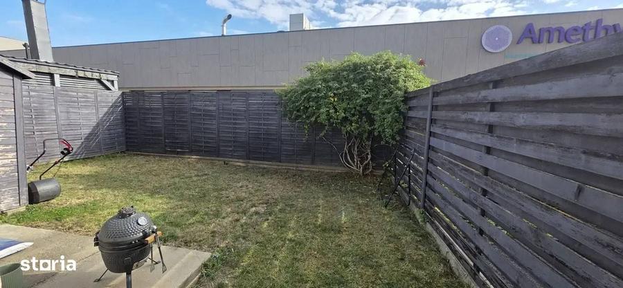 Apartament cu 2 camere decomandat în Odăile
