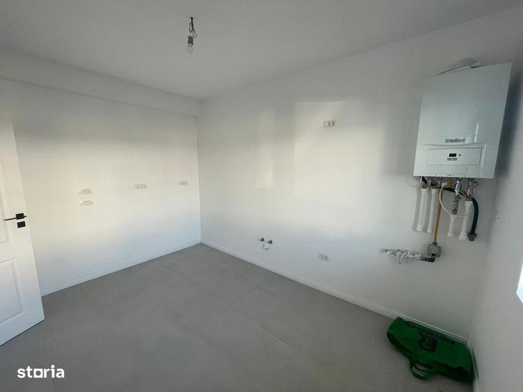 Casă cu 5 camere cu Teren 250 Mp în Central