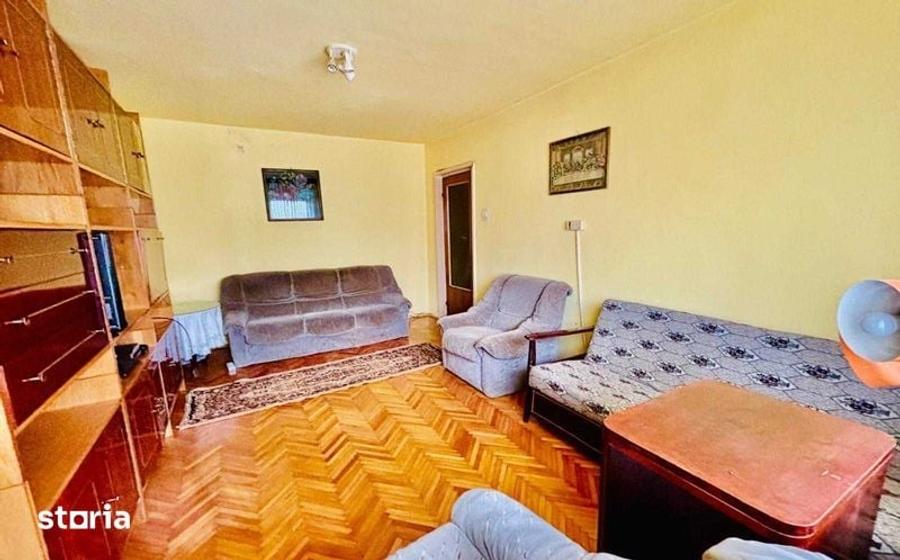 Apartament cu 3 camere în Vitrometan