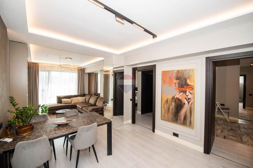 Apartament cu 3 camere decomandat, mobilat în Pipera