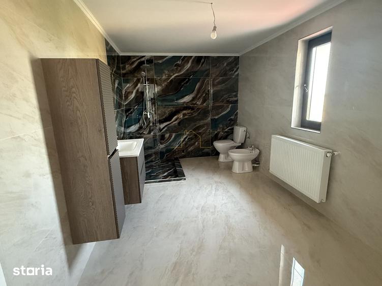 Casă cu 4 camere cu Teren 412 Mp în Țegheș