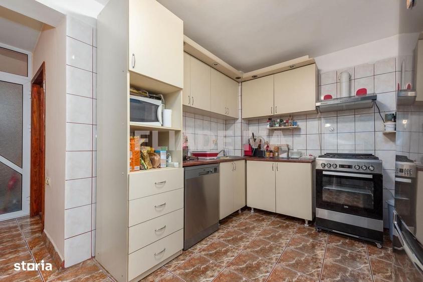 Casă cu 4 camere în Tuzla