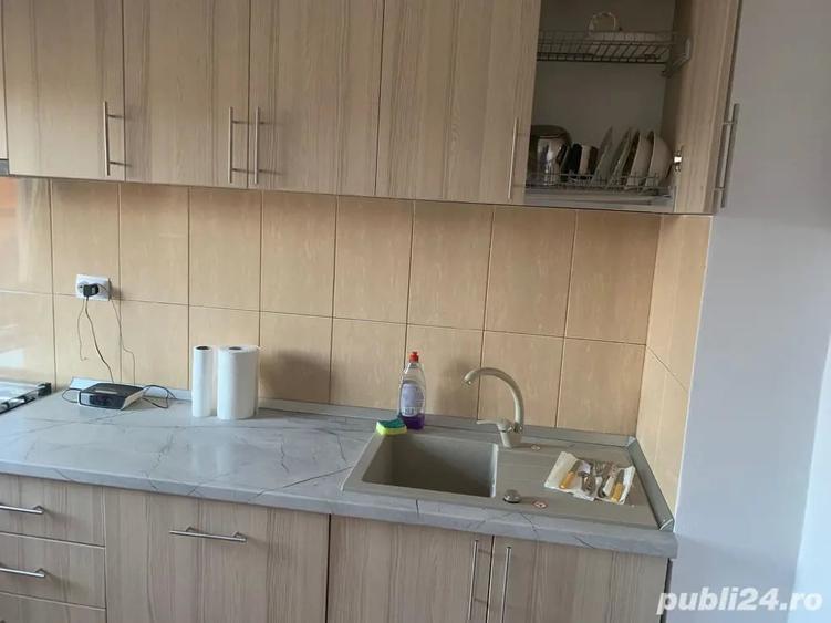 Apartament cu 2 camere decomandat în 1 Mai