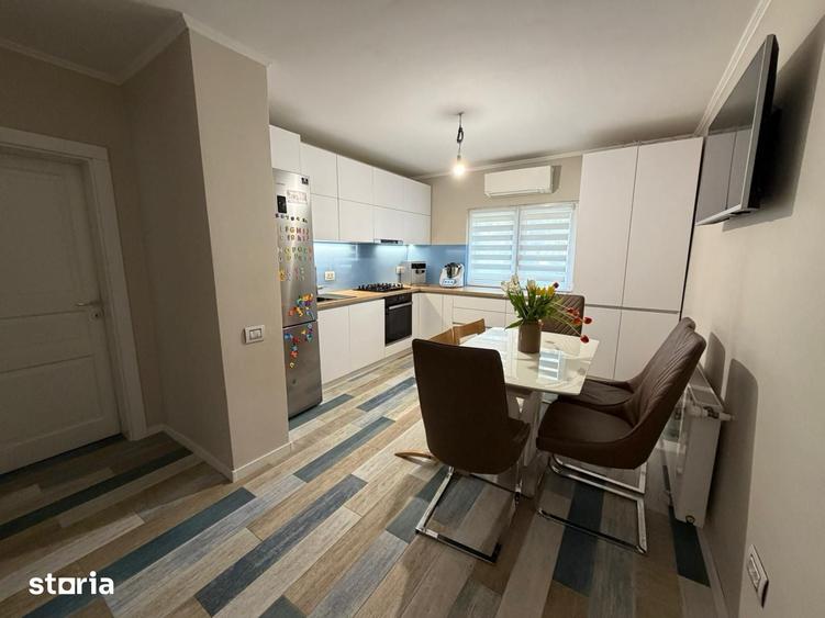 Apartament cu 3 camere decomandat în Central