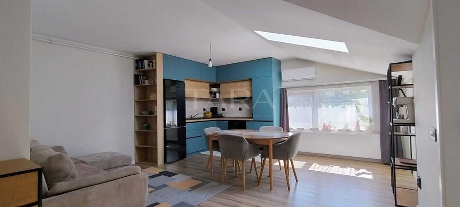 Apartament cu 4 camere decomandat, mobilat în Sânnicoară