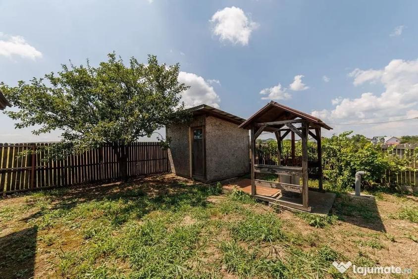 Casă cu 4 camere cu Teren 705 Mp în Central