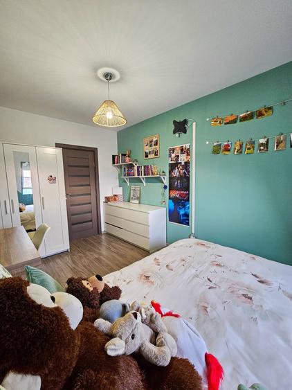 Apartament cu 3 camere decomandat în Paltin