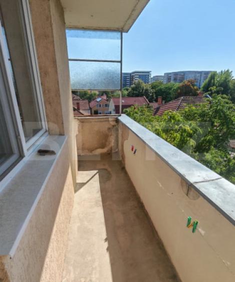 Apartament 4 camere decomandat, etaj intermediar, Splaiul Cr - 4