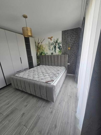 Apartament cu 3 camere semidecomandat în Obcini