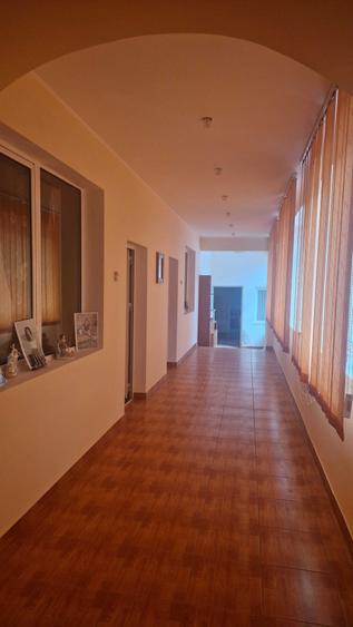 Casa complet renovata, gradina si curte mare . - 4