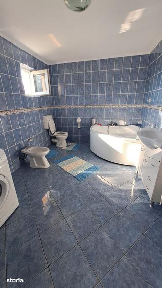 Casă cu 4 camere cu Teren 1745 Mp în Săcălășeni