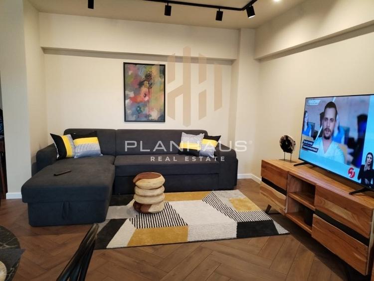 Apartament cu 2 camere decomandat, mobilat în Traian