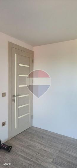 Casa / Vila cu 4 camere de vanzare - 12