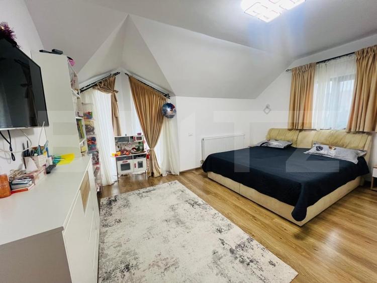 Casă individuală cu 5 camere cu Teren 382 Mp în Exterior Nord