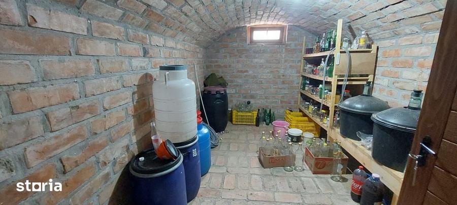 Casă cu 5 camere cu Teren 460 Mp în Corunca