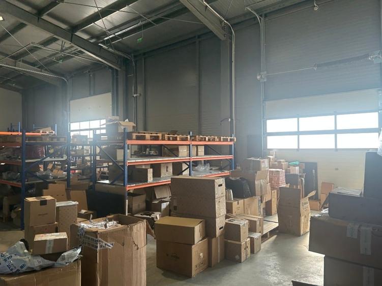 Spațiu industrial, de 581 mp, în Stupini