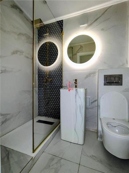 Apartament cu 3 camere decomandat în Titan
