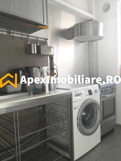 Apartament cu 3 camere decomandat în Gara de Nord