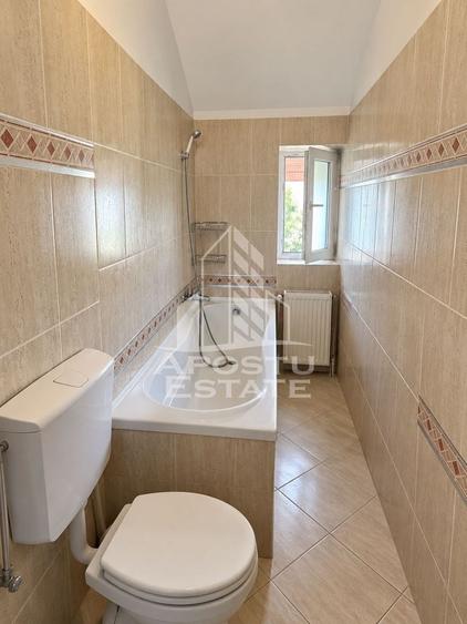 Apartament cu 2 camere semidecomandat, mobilat în Girocului