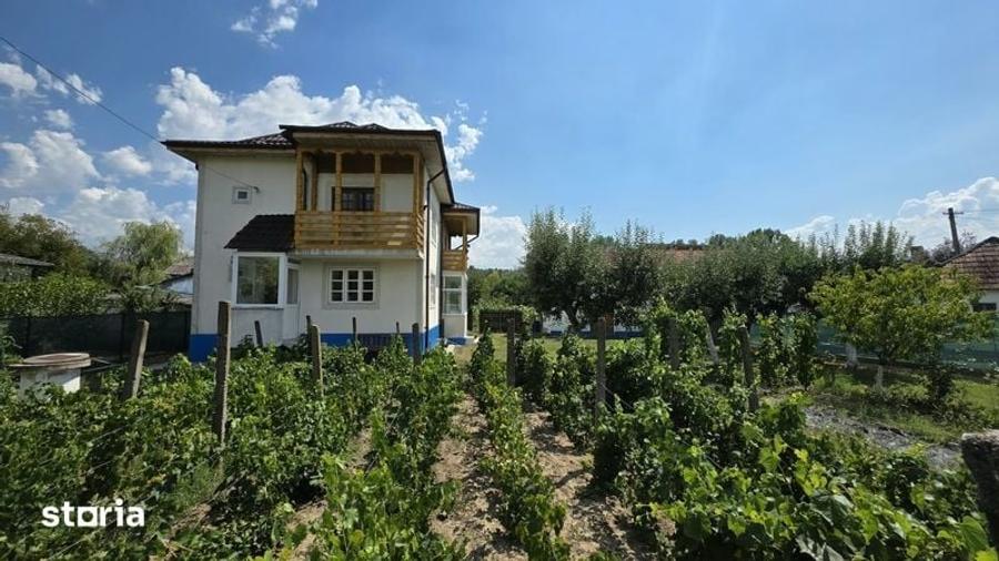 Casă cu 4 camere cu Teren 140 Mp în Dobroteasa