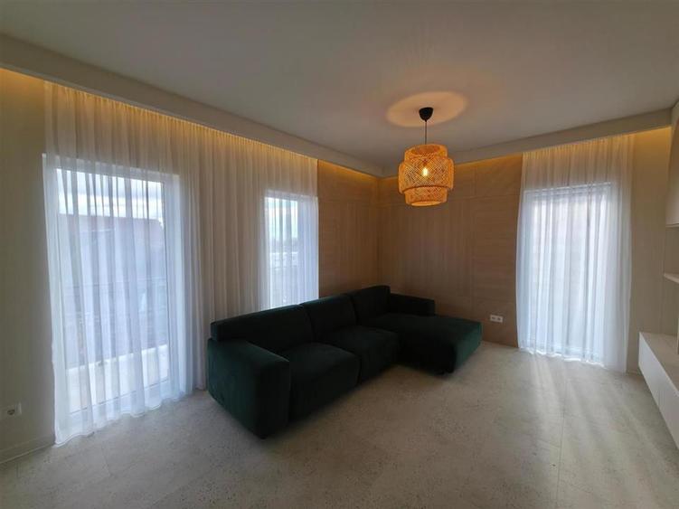Apartament cu 2 camere semidecomandat, mobilat în Șelimbăr