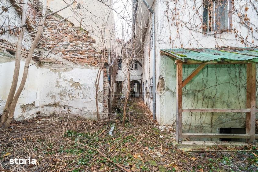Casa cu 9 camere ?i curte proprie Centru Istoric Sibiu - 16