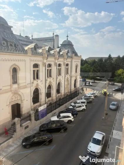Apartament cu 2 camere decomandat, mobilat în Ultracentral