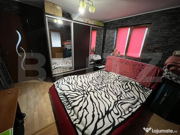 Casă cu 3 camere cu Teren 2638 Mp în Central