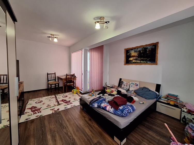Apartament decomandat, 61 mp, 2 balcoane, zona Eroilor - 5